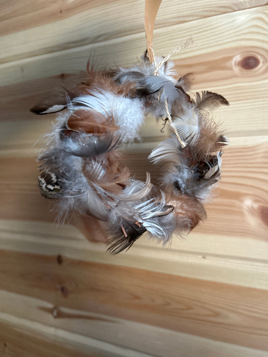 4 inch feather wreath option 1